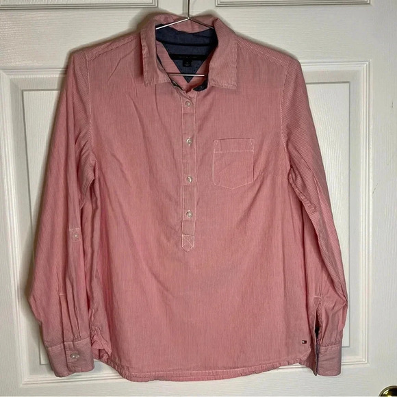 Tommy Hilfiger Women’s 3/4 Button Down Blouse Red Seersucker Stripes Size Medium - Picture 1 of 6